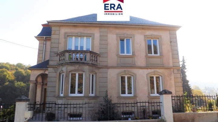 PROVISIONSFREI- VILLA 