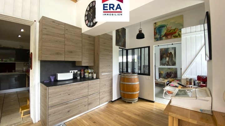 PROVISIONSFREI-VILLA MIT POOL IN RUHIGER LAGE, IN KERBACH/FR, NÄHE SAARBRÜCKEN