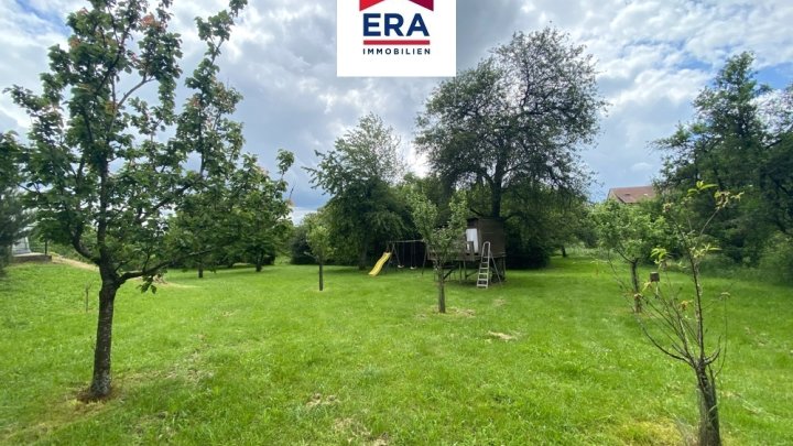 PROVISIONSFREI-VILLA MIT POOL IN RUHIGER LAGE, IN KERBACH/FR, NÄHE SAARBRÜCKEN