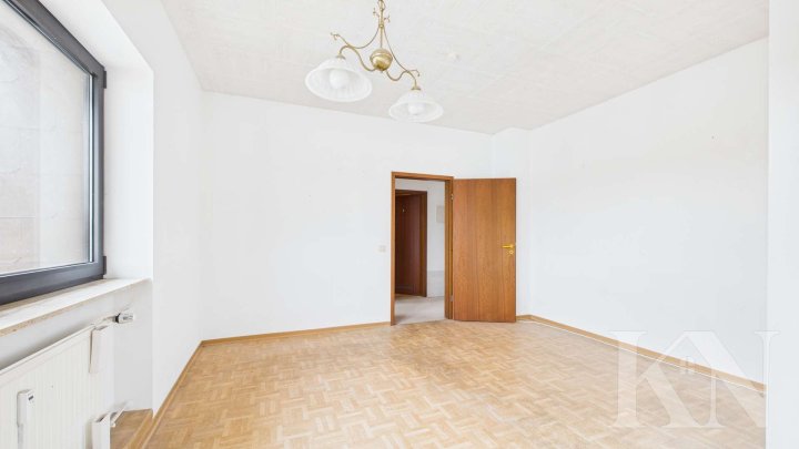 Ideal für Eigennutzer oder Kapitalanleger: Helle Wohnung mit Tiefgarage und Potenzial in Saarlouis-Fraulautern!