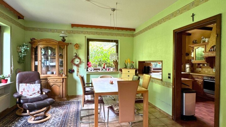 Freistehender Bungalow mit Garten + Garage - ca. 254m² Gesamtfläche