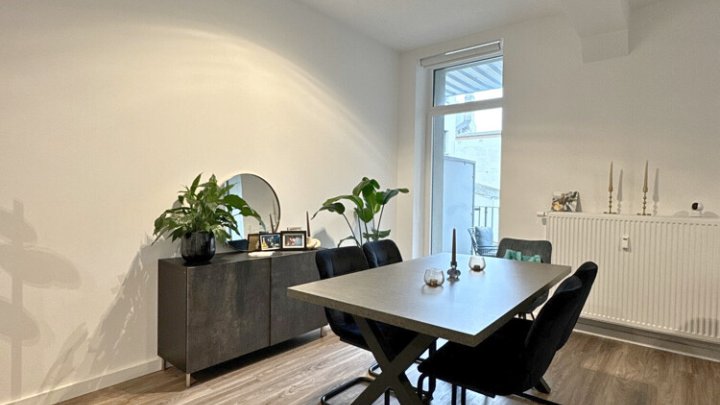 Sanierte 2,5-ZKB mit EBK am Beethovenplatz, perfekte City-Lage