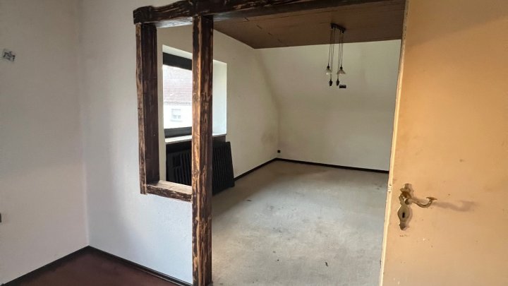 Wieder im Angebot!!!! Freistehendes 1-Familienhaus in zentraler Lage von Lebach zu verkaufen