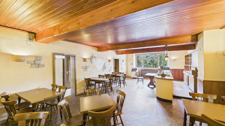 Vielseitige Wohn- und Gewerbeimmobilie in Saarlouis-Lisdorf