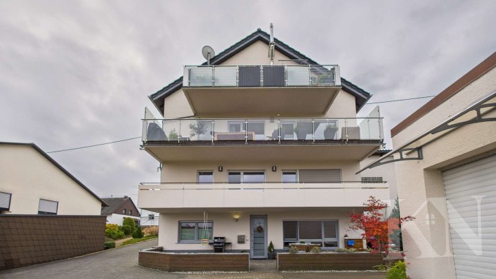 Attraktive, familienfreundliche Eigentumswohnung mit separatem Eingang und Gartenidylle!