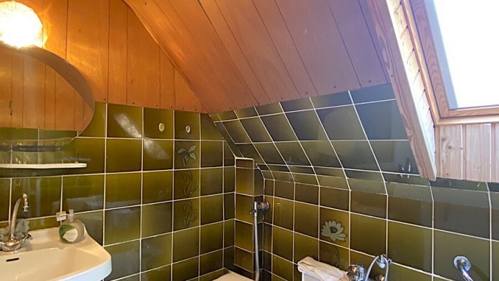 RESERVIERT-EINFAMILIENHAUS, RENOVIERUNGSBEDÜRFTIG, RUHIGE LAGE IN VK-LUDWEILER