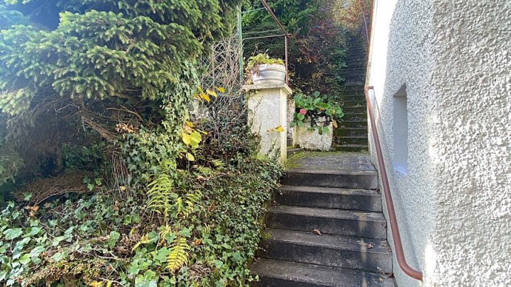 RESERVIERT-EINFAMILIENHAUS, RENOVIERUNGSBEDÜRFTIG, RUHIGE LAGE IN VK-LUDWEILER