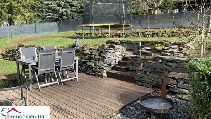 5 MIN. VON L-WORMELDANGE: GEPFLEGTES WOHNHAUS IN TOLLER LAGE !