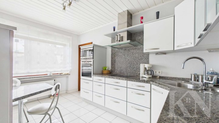 Großzügiges Einfamilienhaus mit Terrasse, Garten und Wohnen auf einer Ebene in Saarlouis-Steinrausch