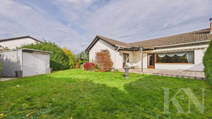 Großzügiges Einfamilienhaus mit Terrasse, Garten und Wohnen auf einer Ebene in Saarlouis-Steinrausch