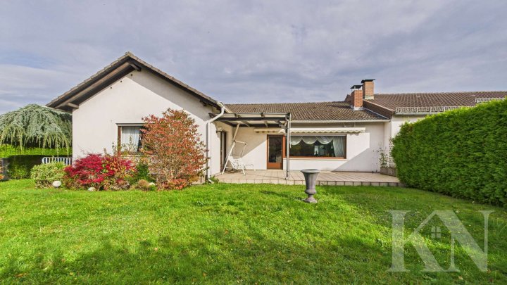 Großzügiges Einfamilienhaus mit Terrasse, Garten und Wohnen auf einer Ebene in Saarlouis-Steinrausch