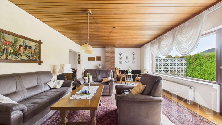 Großzügiges Einfamilienhaus mit Terrasse, Garten und Wohnen auf einer Ebene in Saarlouis-Steinrausch