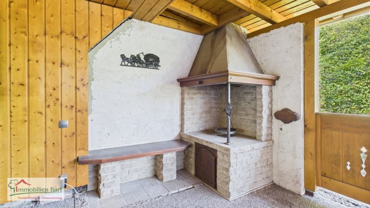 SCHMELZ-HÜTTERSDORF: WOHNHAUS IN RUHIGER LAGE MIT GROSSEM GARTEN!