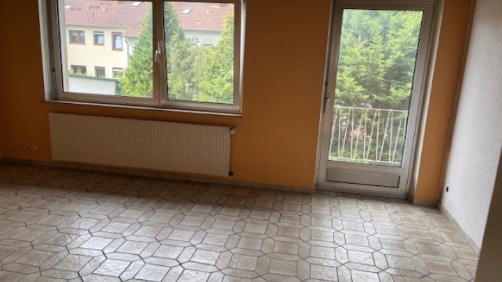 2 bis 3-FH mit Garten + Garage in guter Lage von Sulzbach