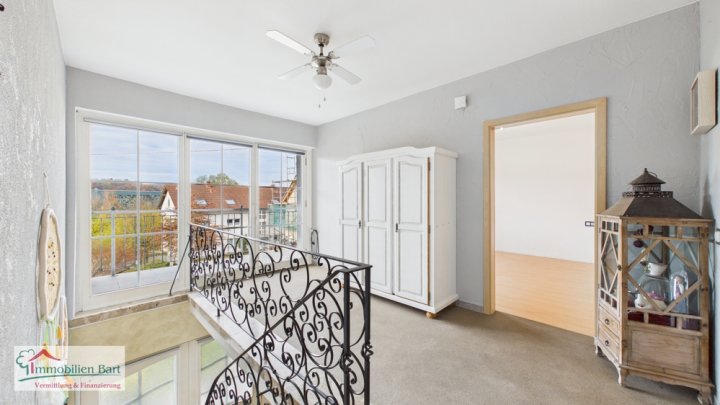 MERZIG-STADTNÄHE: EINFAMILIENHAUS MIT GROSSEM GRUNDSRÜCK