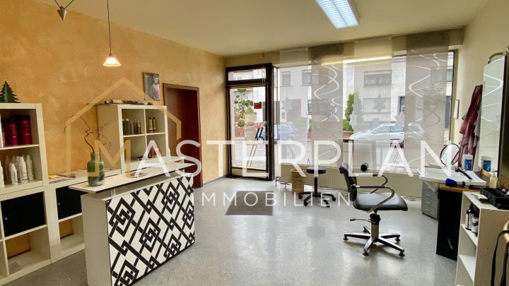 Wohn-und Geschäftshaus (3-Familienhaus möglich)