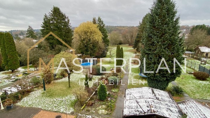 Wohn-und Geschäftshaus (3-Familienhaus möglich)