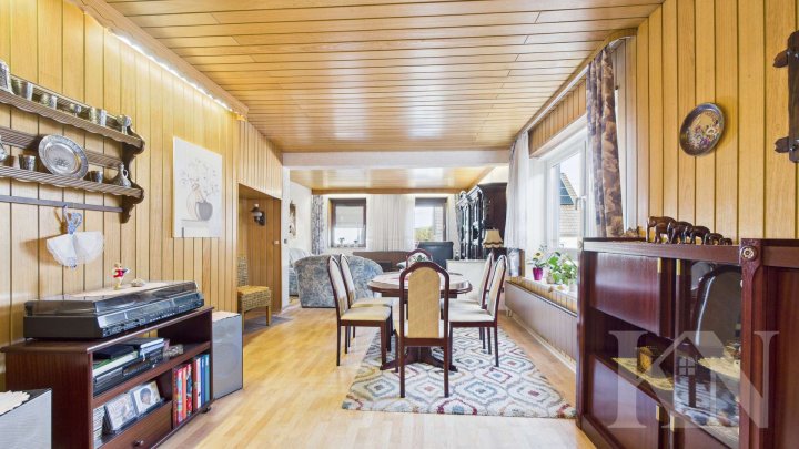 Zentral gelegenes Zuhause mit Potenzial – Doppelhaushälfte in Köllerbach