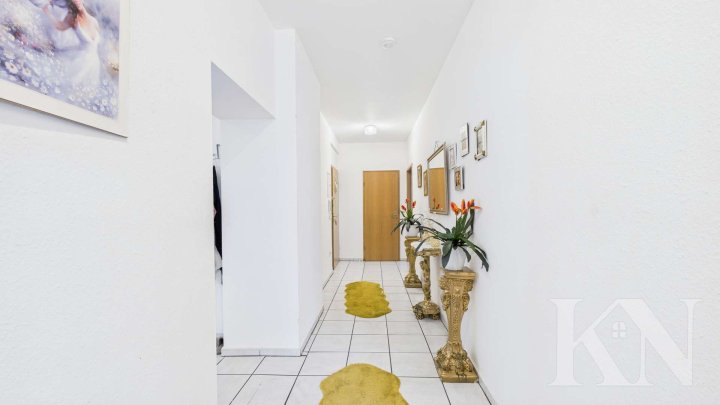 Wohnen mit Charme – helle Erdgeschosswohnung mit Terrasse und Altbau-Flair!