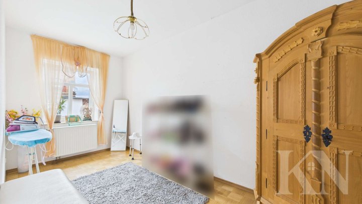 Wohnen mit Charme – helle Erdgeschosswohnung mit Terrasse und Altbau-Flair!