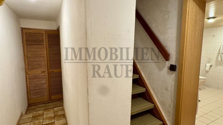 GROSSES 1 FAM.-HAUS MIT POTENZIAL IN RUHIGER LAGE VON SULZBACH MIT GARAGE, TERRASSE UND GARTEN