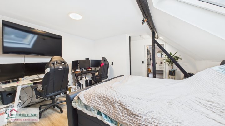 GRENZE L-REMICH: WOHNHAUS MIT 4 SCHLAFZIMMERN / GARTEN UND GARAGE IN TOP LAGE