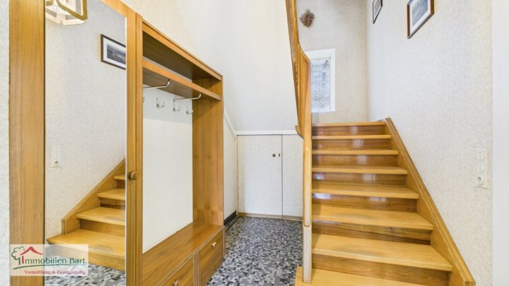 GEPFLEGTES WOHNHAUS MIT POTENZIAL!