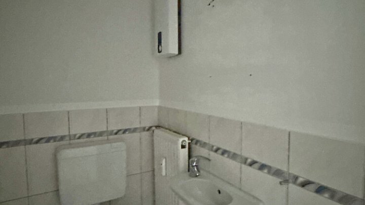 Gepflegte 3-ZKB-Wohnung im 1.OG mit Balkon + Loggia in ruhiger stadtnaher Lage