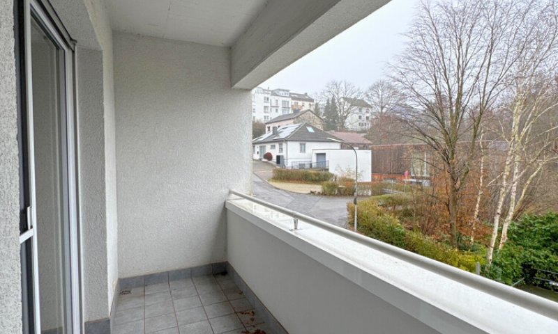 Gepflegte 3-ZKB-Wohnung im 1.OG mit Balkon + Loggia in ruhiger stadtnaher Lage