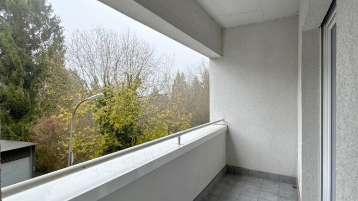 Gepflegte 3-ZKB-Wohnung im EG mit Loggia & Terrasse in ruhiger stadtnaher Lage