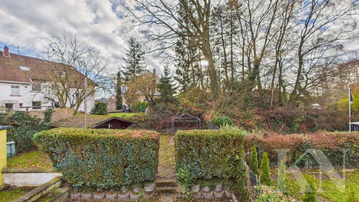 kleines Architekten Haus zur Miete mit Garten und Terrasse – ideal für Singles