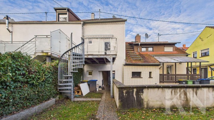 kleines Architekten Haus zur Miete mit Garten und Terrasse – ideal für Singles
