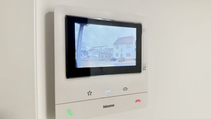 Neubau-Erstbezug: Stilvolle Wohnung mit großzügigem Grundriss und gehobener Ausstattung zu vermieten