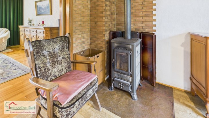 GEPFLEGTES WOHNHAUS MIT WÄRMEPUMPE IN TOP LAGE!