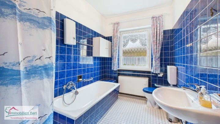 ZWEIFAMILIENHAUS IN TOP LAGE VON ORSCHOLZ