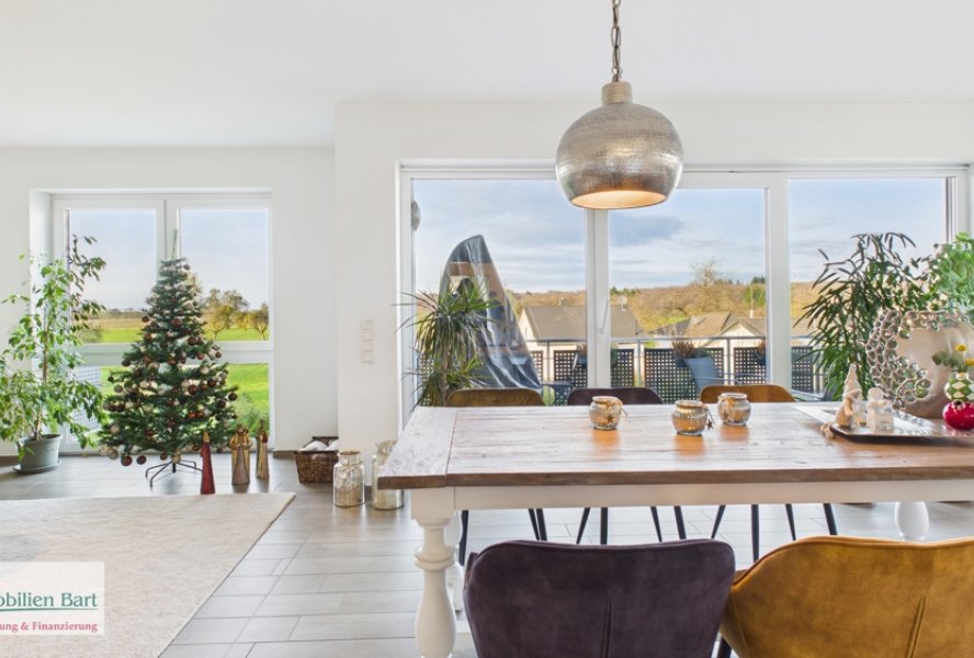 Essbereich mit Ausblick