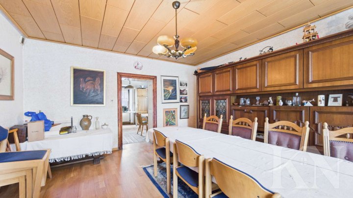 Einfamilienhaus mit Scheune und Ausbaupotenzial in Marpingen-Urexweiler!