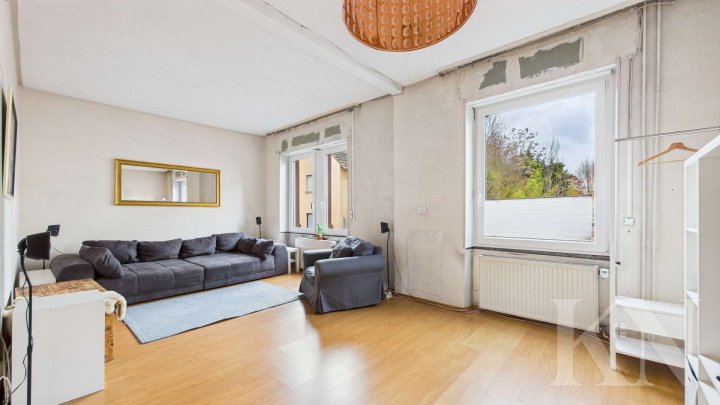 Platz, Potenzial & perfekte Lage – Doppelhaushälfte im Herzen von St. Arnual!