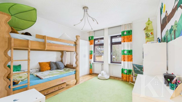 Platz, Potenzial & perfekte Lage – Doppelhaushälfte im Herzen von St. Arnual!