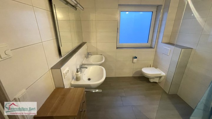 ORSCHOLZ: MODERNE WOHNUNG / 86 M² / 2 SZ / SOFORT FREI!