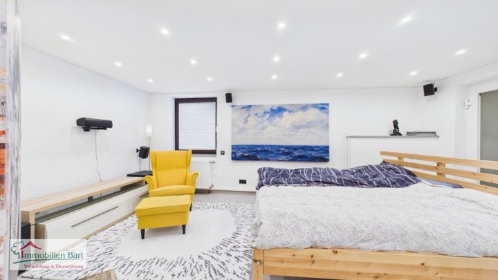 GRENZE L - SCHENGEN: RENOVIERTES WOHNHAUS /  197 M² WFL. / 5 SCHLAFZ. / GARTEN UND GARAGE