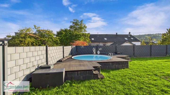 15 MINUTEN VON L-SCHENGEN: WOHNHAUS MIT 6 SCHLAFZIMMERN / EINLIEGERWOHNUNG / IN TOP-WOHNLAGE!