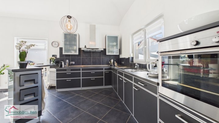 MERZIG-BALLERN: BUNGALOW MIT GARTEN UND GARAGE IN TOP WOHNLAGE!