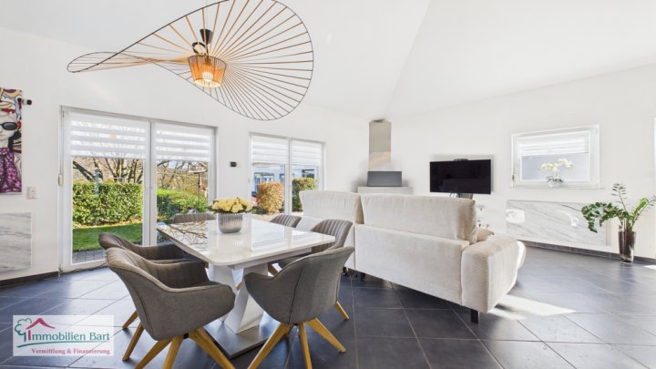 MERZIG-BALLERN: BUNGALOW MIT GARTEN UND GARAGE IN TOP WOHNLAGE!