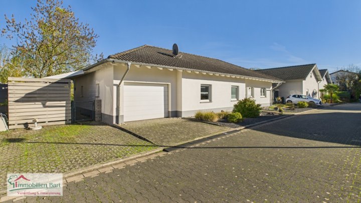 MERZIG-BALLERN: BUNGALOW MIT GARTEN UND GARAGE IN TOP WOHNLAGE!