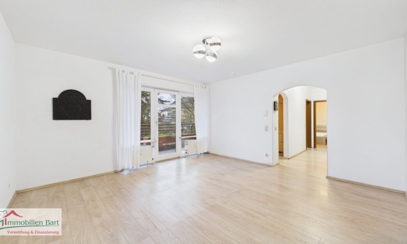 SCHÖNE 2-ZKB / ABSTELLRAUM / BALKON / GARAGE