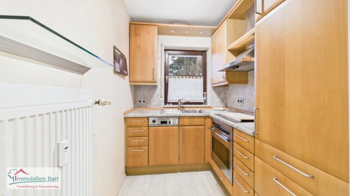 SCHÖNE 2-ZKB / ABSTELLRAUM / BALKON / GARAGE