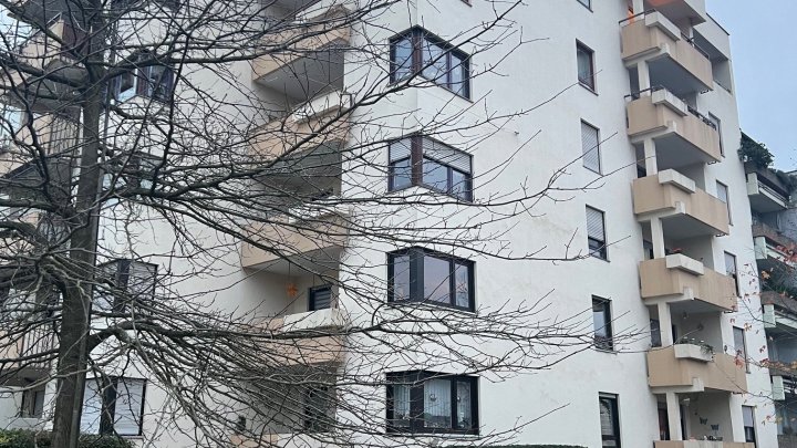 Große vermietete Eigentumswohnung mit 2 Balkonen in Dillingen zu verkaufen