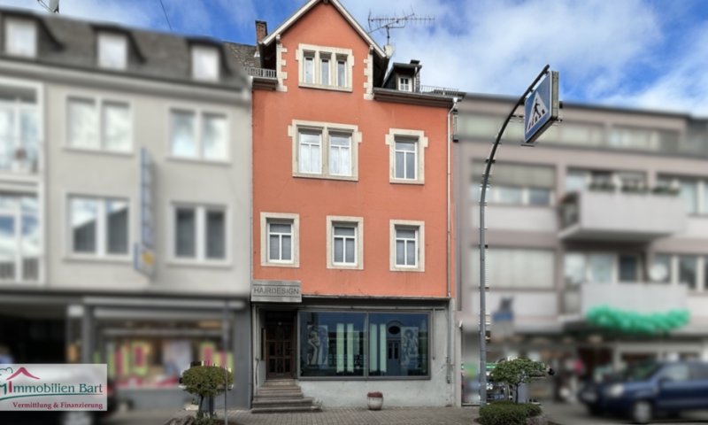 WOHN- UND GESCHÄFTSHAUS IN 1A-LAGE VON SAARBURG!
