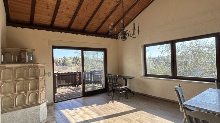 Familienidyll: großzügiges einseitig angebautes Einfamilienhaus in Ensheim zu verkaufen